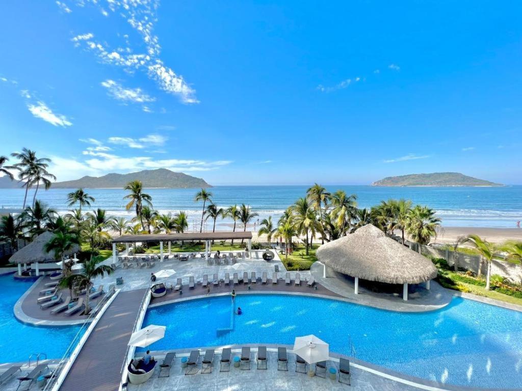 Camino Al Mar "Departamento En Playa" Apartment Масатлан Екстериор снимка